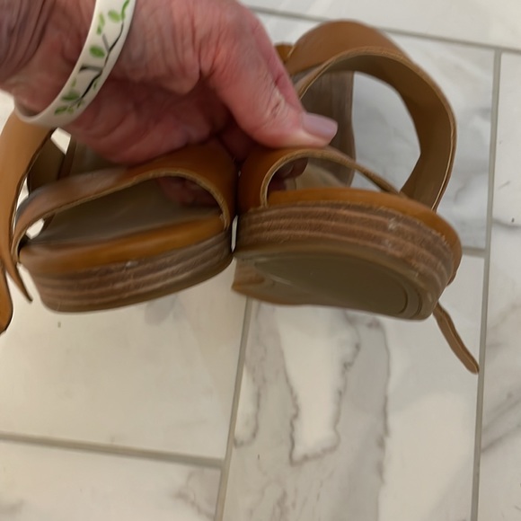 Lucky Sandals - Picture 5 of 5